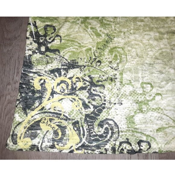 Cruel Girl - Picture 3 of 5